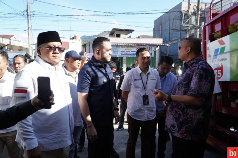 Didampingi Wako Padang Panjang Fadly Amran, Anggota DPR Andre Rosiade Tinjau Operasi...