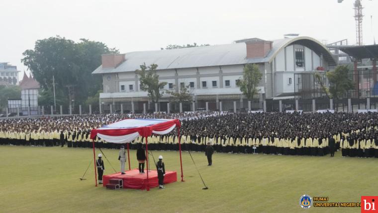 Diikuti 9.158 Orang Mahasiswa Baru: UNP Gelar Upacara HUT RI Ke-78