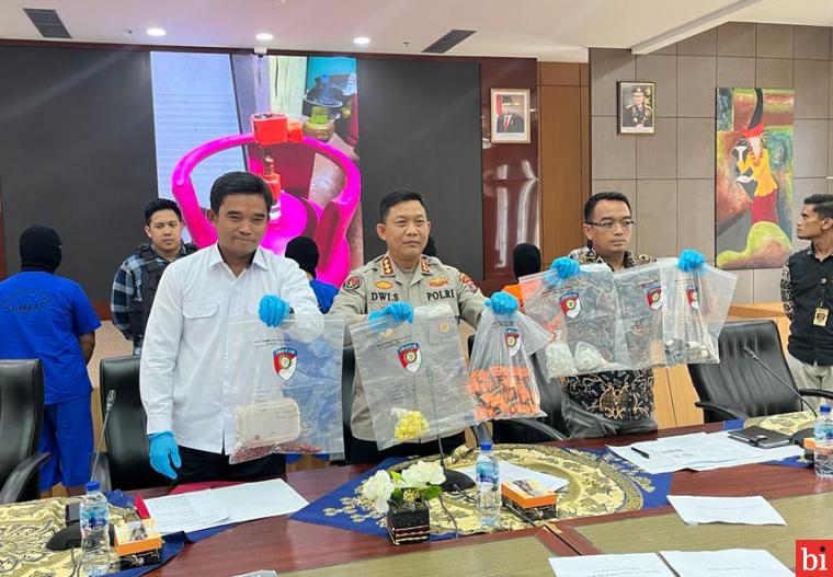 Ditreskrimsus Polda Sumbar Tangkap Pengoplos LPG Subsidi, Pelaku Terancam Denda Rp60...