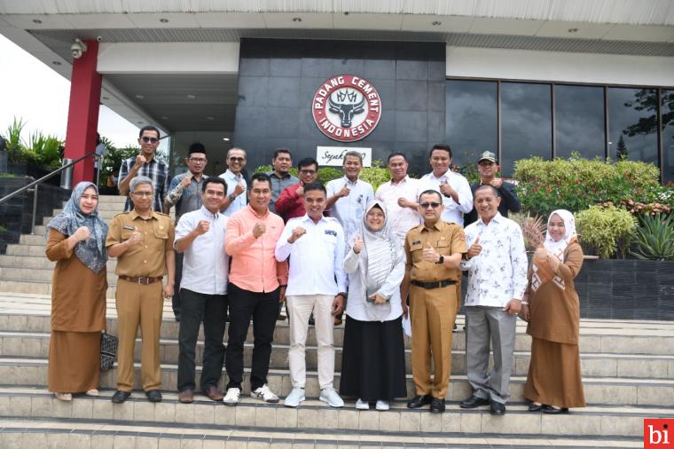 DPRD Agam Dukung Penanaman Pohon Kaliandra oleh PT Semen Padang