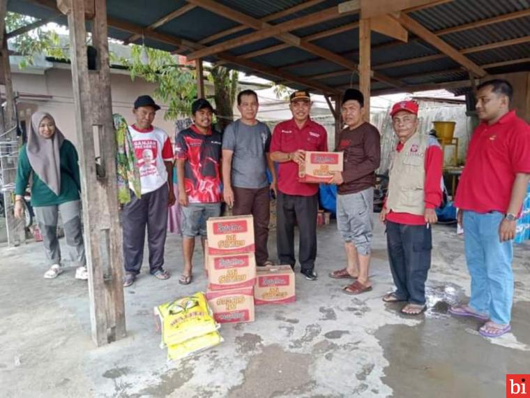 DPRD Kabupaten Dharmasraya Berikan Bantuan Kepada Masyarakat Terdampak Banjir Bandang