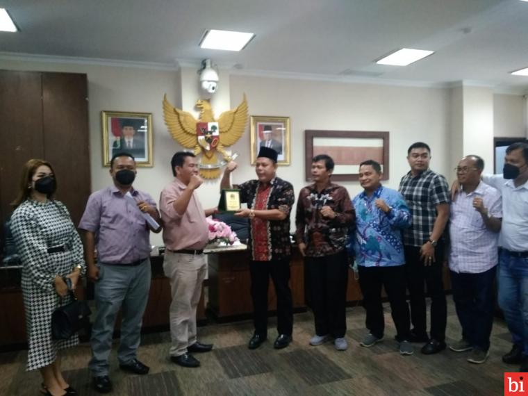 DPRD Kabupaten Toba Studi Tiru ke DPRD Sumbar