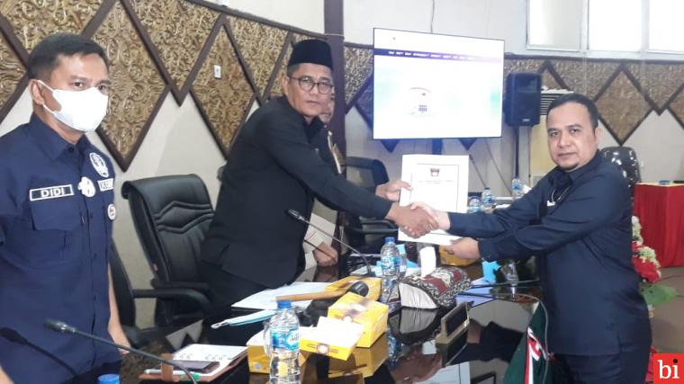 DPRD Padang Tutup Masa Sidang III 2021 dan Buka Masa Sidang I 2022