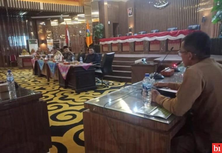 DPRD Pessel Hadirkan Bupati dan Wali Nagari Bahas Soal Siltap dan Tunjangan Wali Nagari