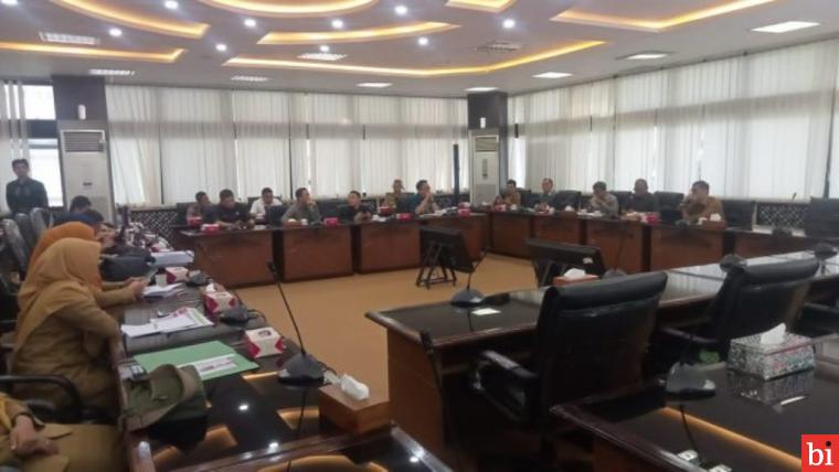 DPRD Sumbar Dapat Kunjungan dari Pansus III DPRD Sumnsel