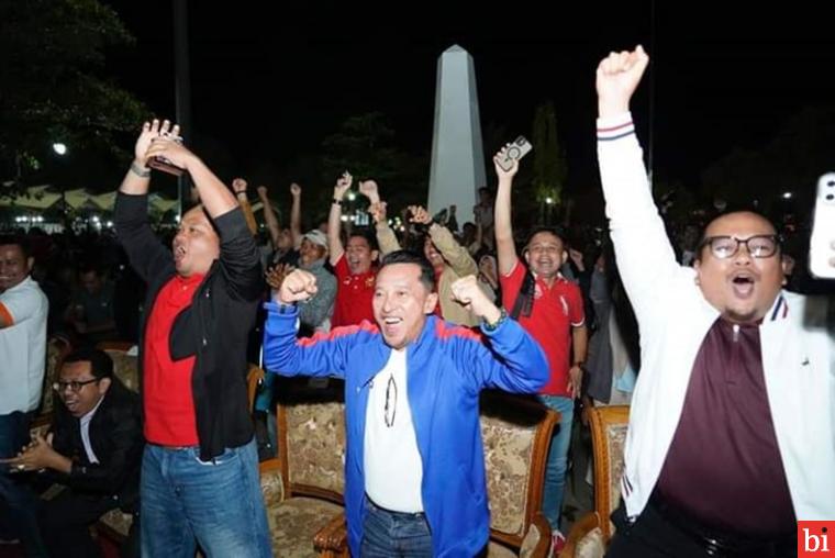 Dukung Garuda Muda di Semi Final Piala Asia U 23, Ribuan Suporter Padati LCM Batusangkar