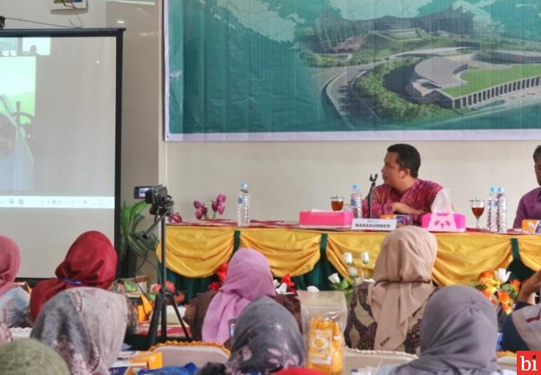 Dukung Pengembangan Usaha Kecil Menengah, Nevi Zuairina Selenggarakan Sosialisasi UMKM...