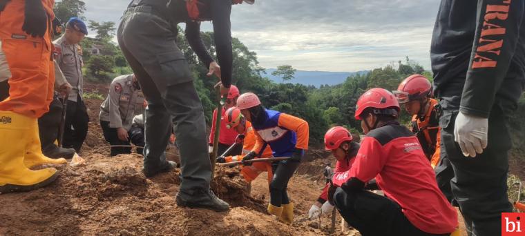 Evakuasi 6 Korban Gempa Cianjur, Semen Padang Apresiasi Kinerja Relawan TRC