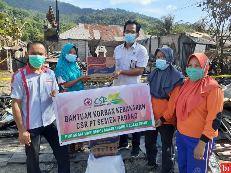 Gerak Cepat, PT Semen Padang Bantu Korban Kebakaran di Tarantang