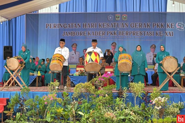 Gubernur Mahyeldi Imbau Kader PKK Terus Sukseskan Program Pokok