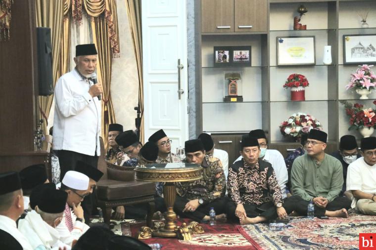 Gubernur Mahyeldi: Kami Dibesarkan Oleh Abak Dengan Mengayuh Becak