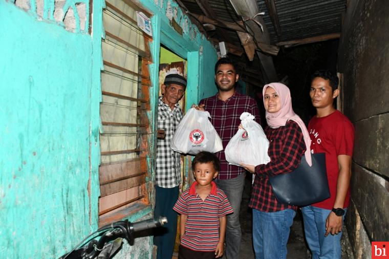 Hadir di Kampung Nelayan Gates Nan XX, Tok Tok Tok Buka Puasa Bersama Semen Padang...