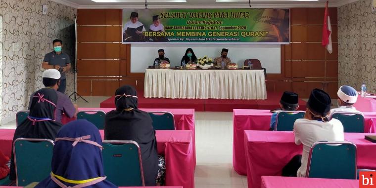 Hadir Pada Pelatihan Tahfidz Qur'an, Nevi : Minimal Satu Rumah Ada Satu Anak Penghafal...