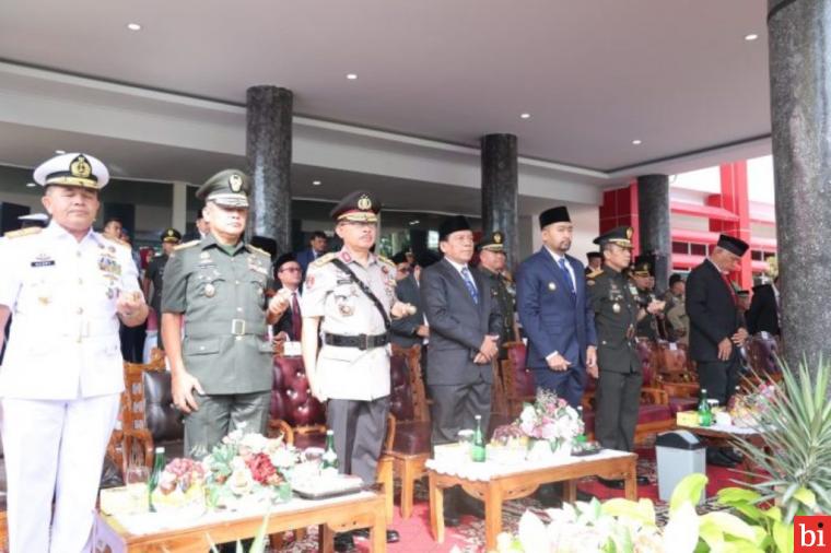 Hadiri Upacara Hari Bela Negara ke-75, Wakil Ketua DPRD Sumbar Suwirpen Suib: Kobarkan...