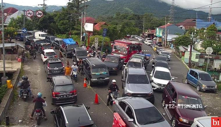 Hari Keempat Libur Lebaran, Lalin di Padang Panjang Padat Merayap