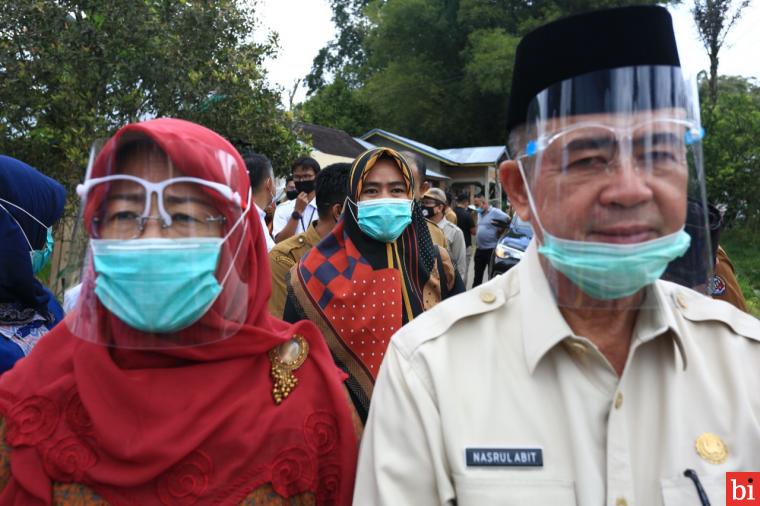 Sebagai Sumber Semangat, Istri Nasrul Abit Selalu Dukung Suami Mengabdi untuk Sumbar