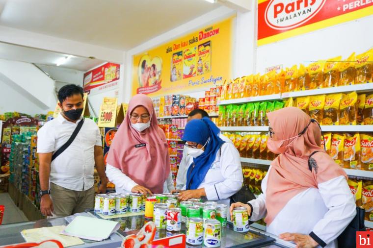 Jelang Idulfitri, Dinkes dan BPOM Awasi Produk Pangan di Pasar Pusat Padang Panjang