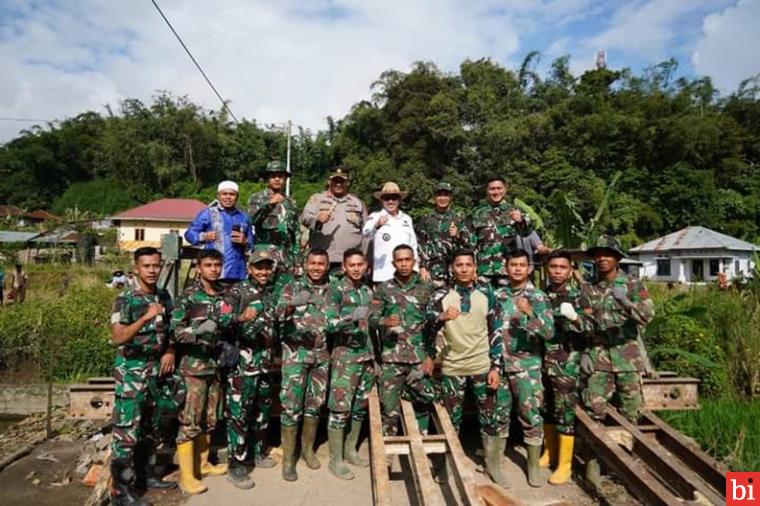 Jembatan Bailley Selesai Dibangun, Bupati Eka Putra Kunjungi Posko Pengungsi Jorong Aie...