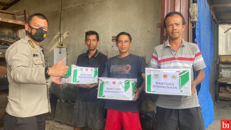 Kabid Humas Polda Sumbar Salurkan Bantuan Kemanusiaan