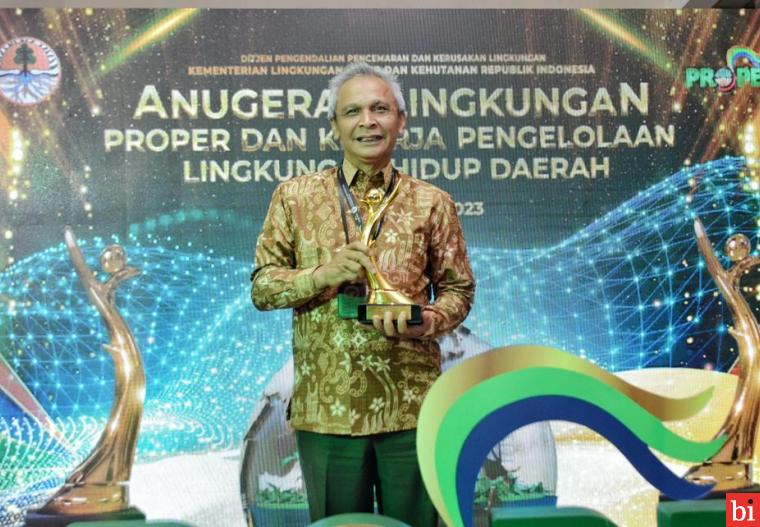 Kado Istimewa di Akhir Tahun, Semen Padang Raih PROPER Emas