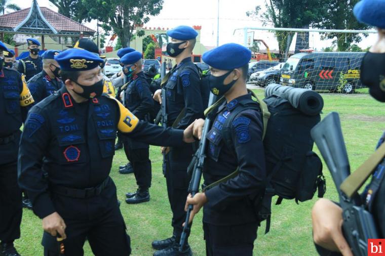 Kapolda Sumbar Lepas Ratusan Personil Ikuti Operasi Amole 2021