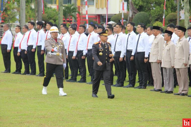 Kapolda Sumbar Pimpin Upacara Hari Bhayangkara Ke-77 di Istana Gubernur