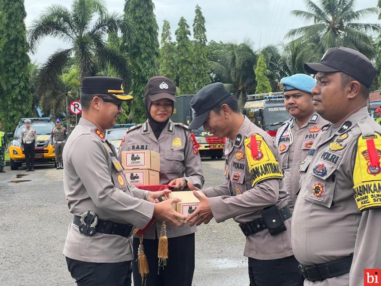 Kapolres Dharmasraya Pimpin Apel Gelar Pasukan Operasi Kepolisian Terpusat Lilin-2023...