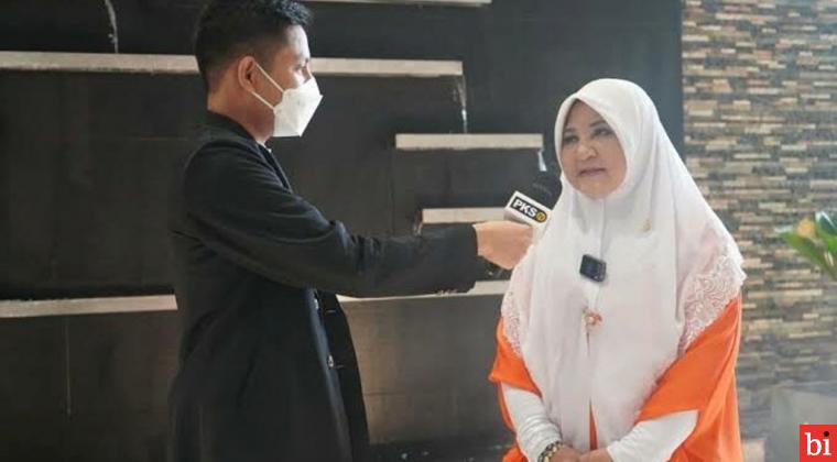 Karena Garuda Indonesia Masih PKPU, Nevi Zuairina  Minta Merger BUMN Aviasi Dilakukan...