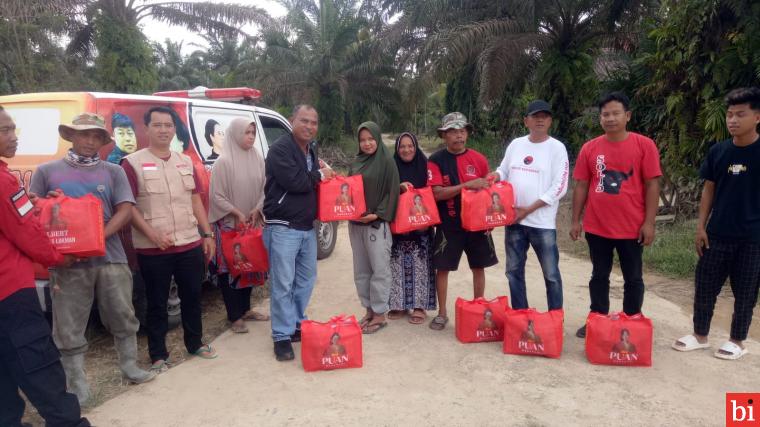 PDI Perjuangan Sumbangkan Bantuan Kemanusiaan untuk Korban Banjir di Dharmasraya