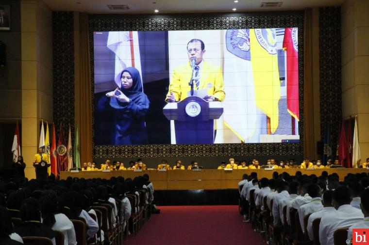 Kegiatan PKKMB Gugus 2 di UNP Libatkan Juru Bahasa Isyarat