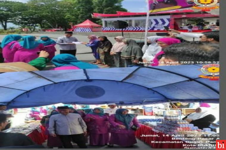 Kembali GOW Kota Bukittinggi Gelar Bazar Murah di Pelataran Jam Gadang