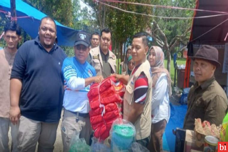 Kembali Pemko.Bukittinggi Serahkan Bantuan Untuk Korban Bencana Alam di Kec.Tanjuang Raya...