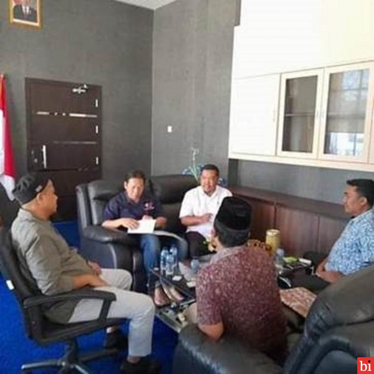 Ketua DPRD Ermizen Kedatangan PMI Kabupaten Pesisir Selatan