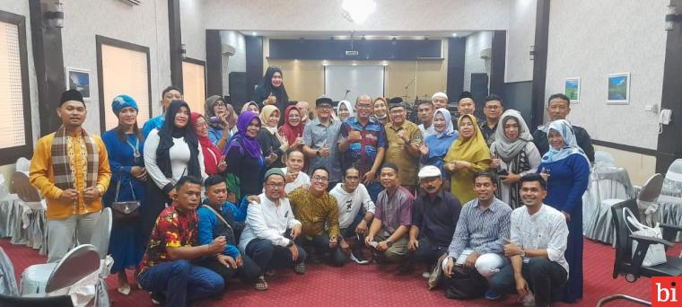 Ketua DPRD Supardi Buka Bersama dengan Musisi dan Penyanyi : Lestarikan Budaya Minang