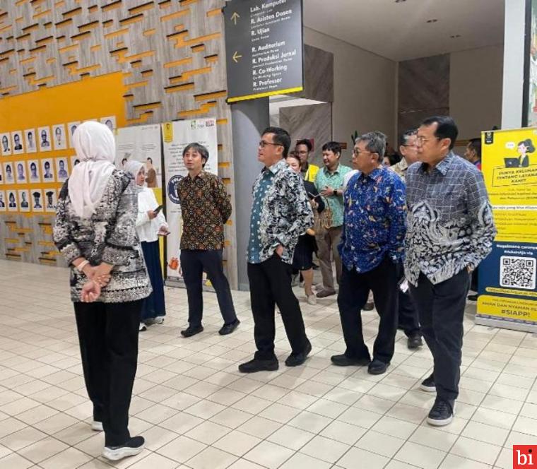 Ketua Umum Penanggung Jawab SNPMB 2024 Prof. Ganefri Bersama Dirjen Dikti Tinjau...