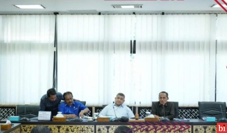 Evaluasi Pelaksanaan Kegiatan Tahun 2023 Bersama Mitra Kerja, Komisi II DPRD Sumbar:...