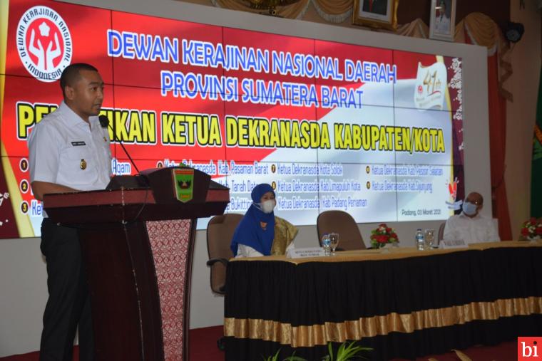 Audy Joinaldy Minta Dekranasda Sumbar Perkuat Industri Kerajinan Bernilai Seni Dan Budaya...