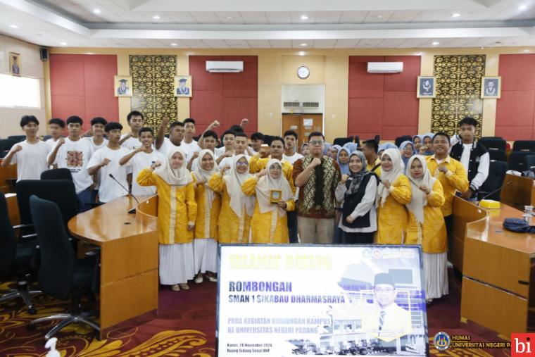 Kunjungan Siswa SMAN 1 Sikabau Dharmasraya ke UNP