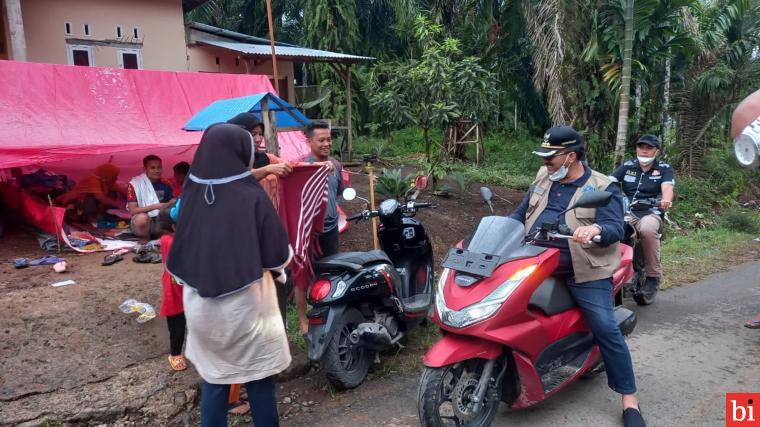 Gencar Pantau Kondisi Korban Gempa, Trauma Healing ala Bupati Pasaman Benny Utama di...