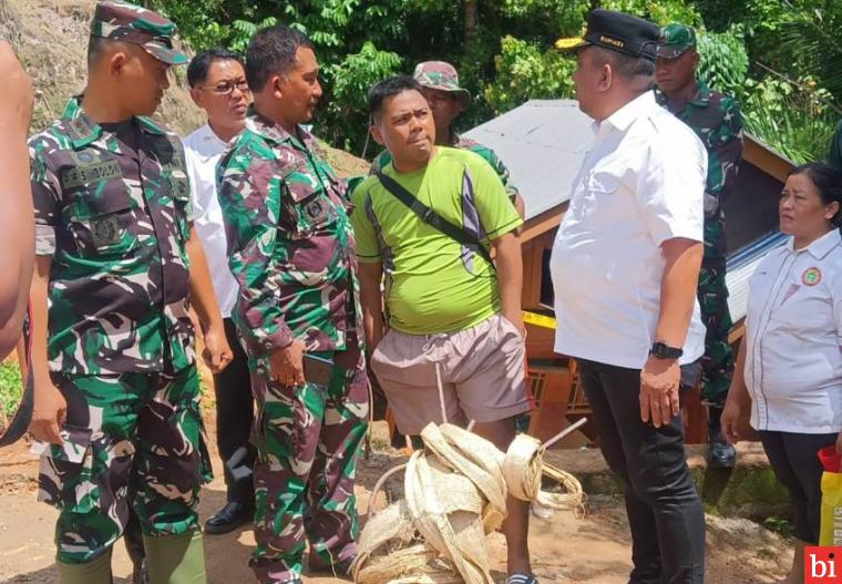 Kunjungi Korban Tanah Longsor, Pj Bupati Kepulauan Mentawai Imbau Masyarakat Sigap dan...