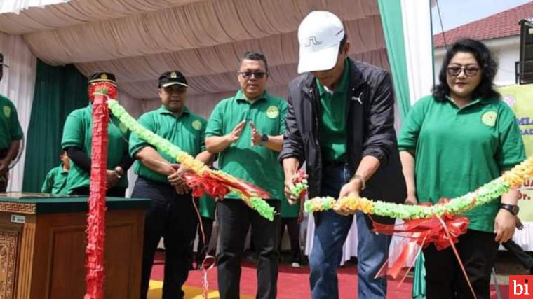 Lapangan Badminton PN Batusangkar Diresmikan, Bupati Eka Putra: Semoga Menjadi Sarana...