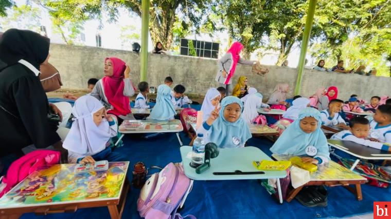 Latih Kemampuan Motorik, Puluhan Murid TK Iqra Ikuti Lomba Grafito