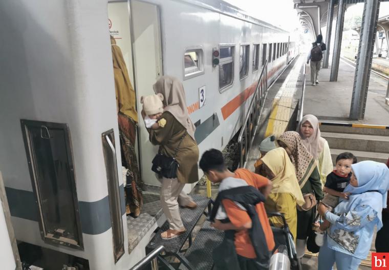 Libur Long Weekend, KAI Divre II Sumbar Ingatkan Kembali Aturan Naik Kereta Api