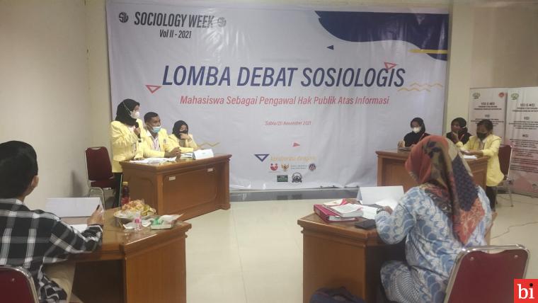 Mahasiswa di Sumbar Berdebat tentang Keterbukaan Informasi Publik