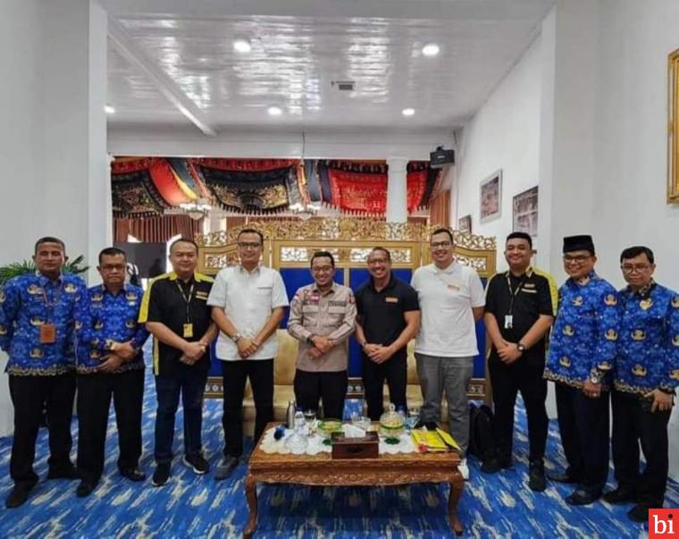 Manajemen Toko Mr. DIY Silaturahmi Dengan Bupati Eka Putra