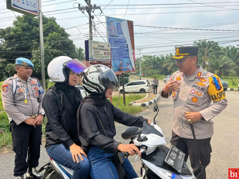 Melalui Gelar Operasi Zebra Singgalang 2023, Polres Dharmasraya Lakukan Edukasi Budaya...