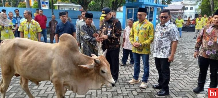 Naik dari Tahun Lalu, Perumda Air Minum Kurbankan 89 Sapi dan Kambing
