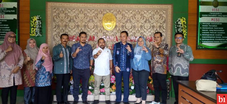 Nofal Wiska Apresiasi KMA RI Pengelolaan Informasi Publik di Pengadilan