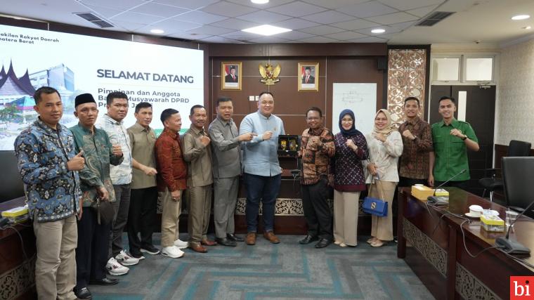 Optimalisasi Peran Bamus, DPRD Jambi Kunjungi DPRD Sumbar