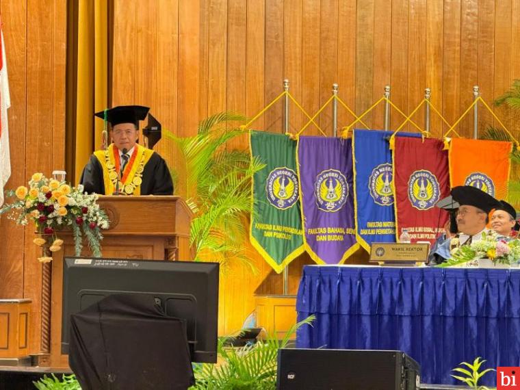 Orasi Ilmiah Dies Natalis ke-60 UNY: Prof. Ganefri Tekankan Transformasi Budaya Kerja di...